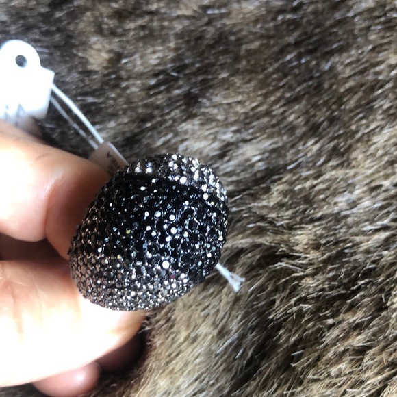 NWT Gorgeous Ring from Park Lane - Picture 2 of 6